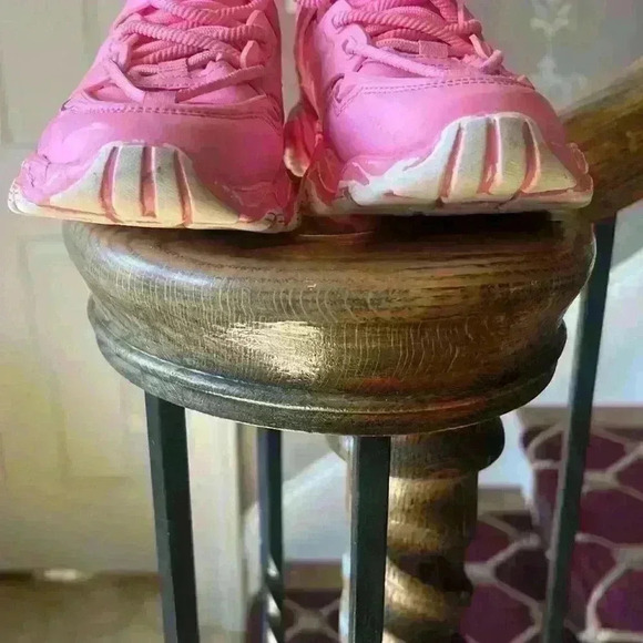 Nova Kids girl pink tennis size 4 very good condition. Pink lace up - Picture 9 of 11